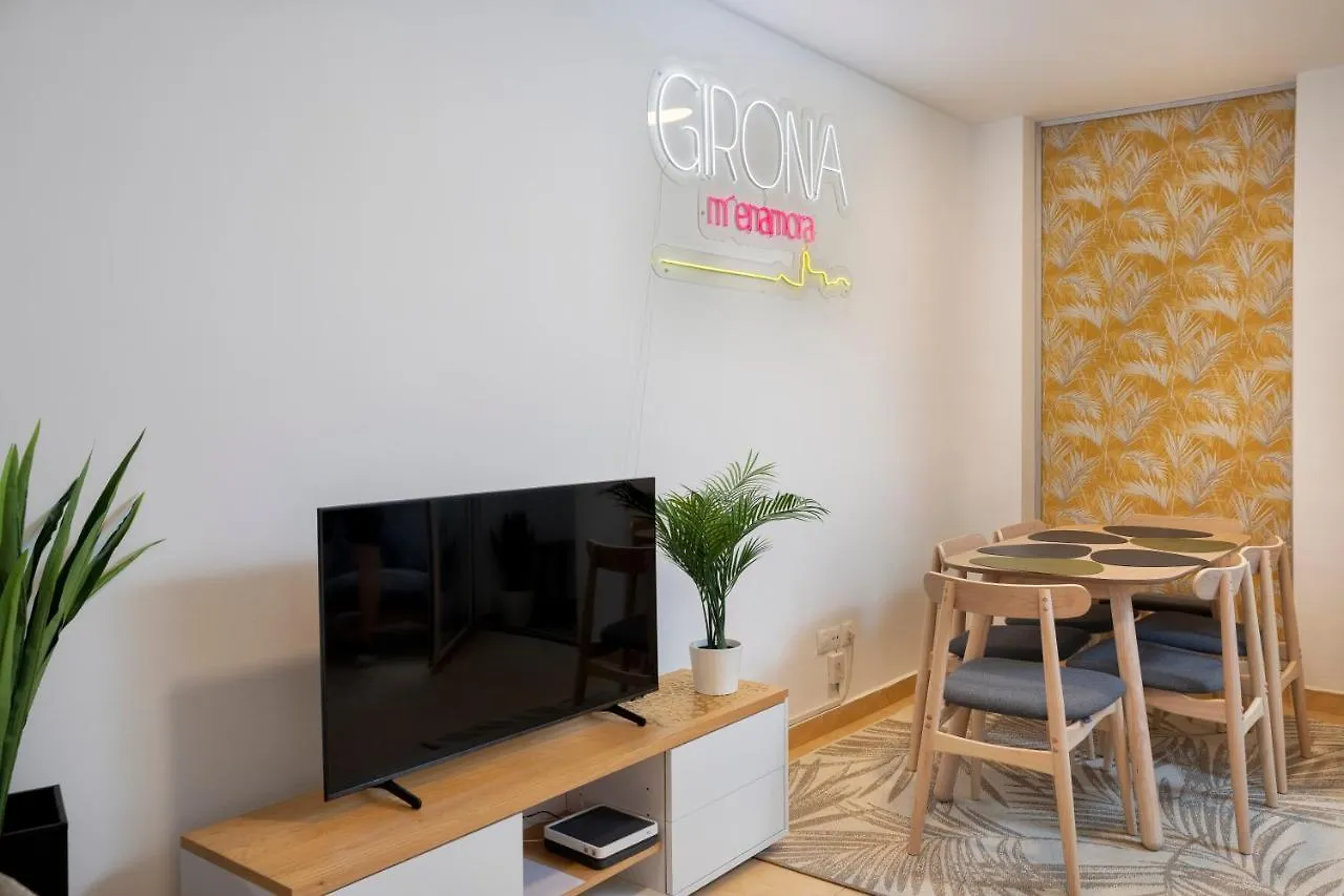 Apartamento Carme -Alojamiento Centrico En Gerona España